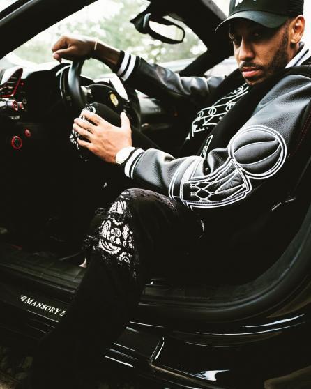 De vacaciones, recibiendo premios y festejando: Así se olvidan del Mundial los cracks que no fueron a Qatar 2022