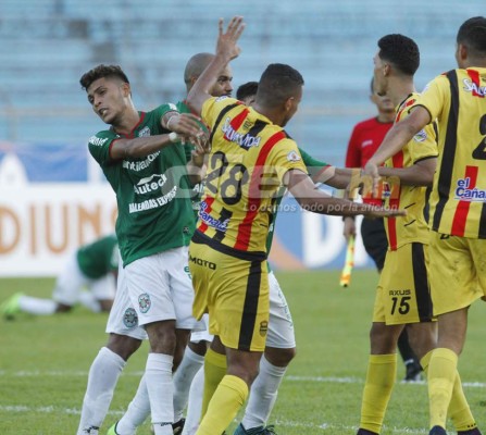 NO VISTE EN TV: Marathón-Real España terminó con zafarrancho y lágrimas