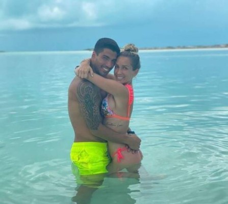Las vacaciones de los cracks: Ex de Neymar con estrella del Real Madrid y el nuevo fichaje del PSG 'cazado'