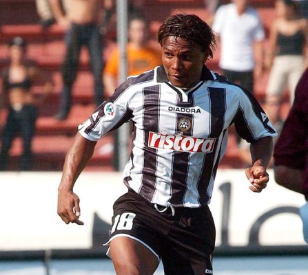 Así era la Legión de Hondureños hace varios años en Europa