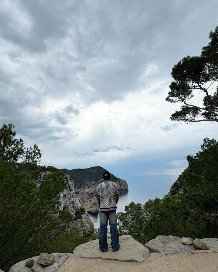 ¿Fuera de España? Dani Alves y Joana Sanz se ‘escapan’: este fue su destino y el precio que pagaron por el viaje