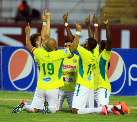 RUMORES Y FICHAJES: Primo del Kun Agüero al Real Sociedad y vuelve el 'Rulo' Varela&nbsp;&nbsp;