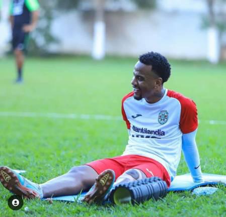 Fichajes Honduras: Baja en Olimpia, barridas en Real España y Marathón, agentes libres y el futuro de Troglio