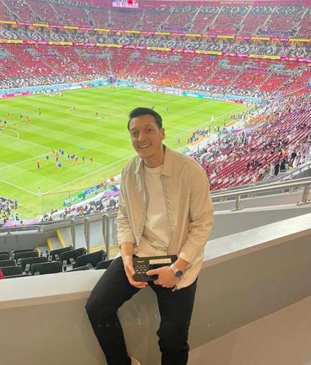 Mesut Ozil sigue sorprendiendo: brutal cambio físico y su nueva vida en Turquía alejado del fútbol