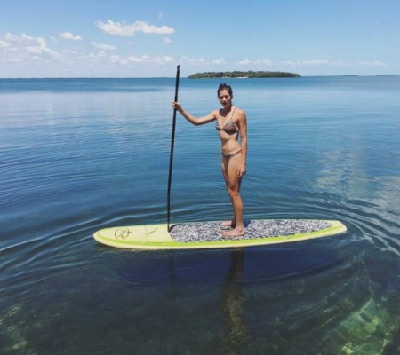 Garbiñe Muguruza, la sexi tenista que olvida derrota con provocativa foto