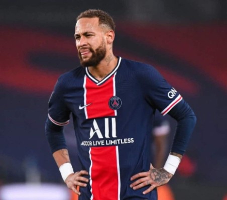 Así es la vida de millonario de Neymar en París: Su novia, jet privado y famosa mansión