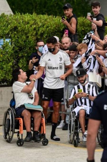 Así fue el regreso de Cristiano Ronaldo a la Juventus: el bonito gesto y locura de los aficionados