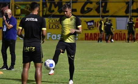 FICHAJES: Cuatro bajas en Motagua y ‘sonsacan’ al Chino López, Olancho FC quiere a delantero legionario y el futuro de Michaell Chirinos