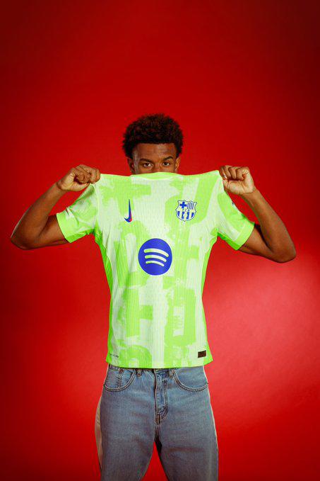 ¿Qué pasó con el logo de Nike? La innovadora tercera camisa del Barcelona para la temporada 2024-25: “conexión con...”