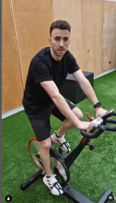 De vacaciones, recibiendo premios y festejando: Así se olvidan del Mundial los cracks que no fueron a Qatar 2022