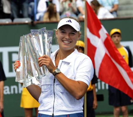 Djokovic y Wozniacki ganan el Indian Wells