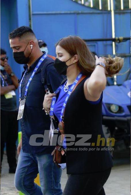 ¡Faltó todo menos belleza! Así lucieron las hermosas mujeres que engalandonaron el vacío estadio Olímpico