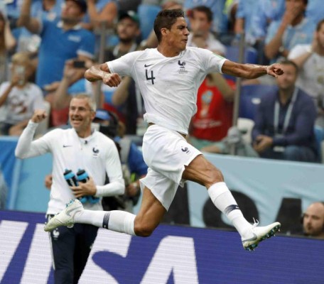 Varane y Modric, a un paso del histórico doblete Mundial-Champions