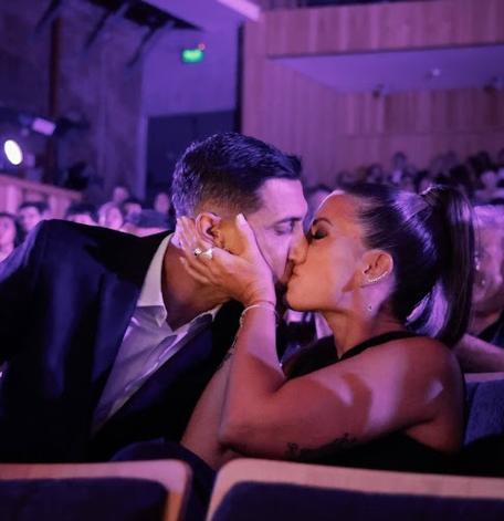 Vinicius sorprende a Virgnia tras su doblete con Real Madrid y Raphinha dio el mejor regalo: así fue el San Valentín los cracks