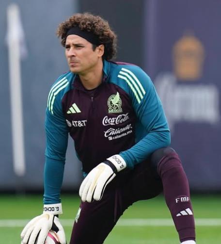 Salió a la luz: Memo Ochoa tuvo pláticas con Real Madrid y por este motivo no se concretó su fichaje
