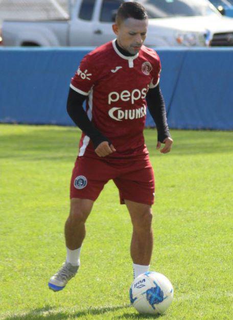 Figuras del Vida forjan su salida, Marathón anuncia bajas y Motagua en busca de su “pez” gordo en el mercado de fichajes