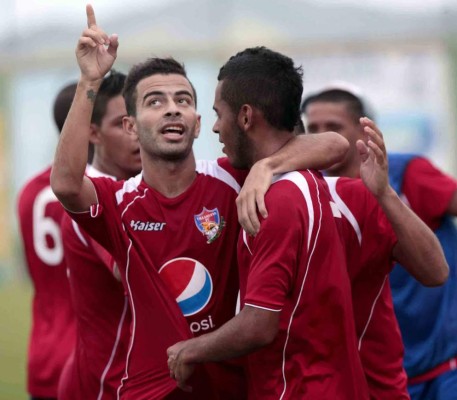 RUMORES Y FICHAJES: Olimpia confirma dos jugadores y Vida otro argentino