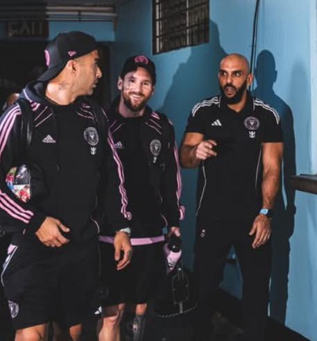 Déjenme ayudarlo: Messi se queda sin guardaespaldas; Yassine Cheuko fue vetado por la MLS y Concacaf