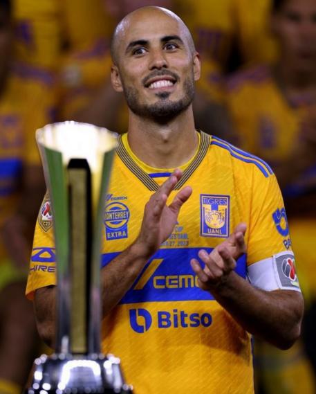 Sorpresa en Tigres: se retiró del fútbol con 35 años y de inmediato fue anunciado como nuevo técnico del equipo