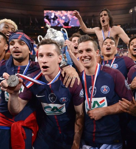 Se marchó del PSG tras seis años y en un acto de total franqueza lo admite: “Me fui por dinero”