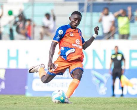 Las promesas que iluminan la Liga Nacional y que esperan convertirse en figuras: dos que ya brillan con 17 años