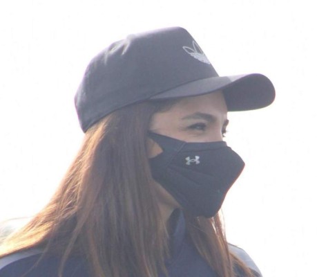 Así es la hermosa conductora de ESPN que entrena a un equipo mexicano y debutó con triunfo