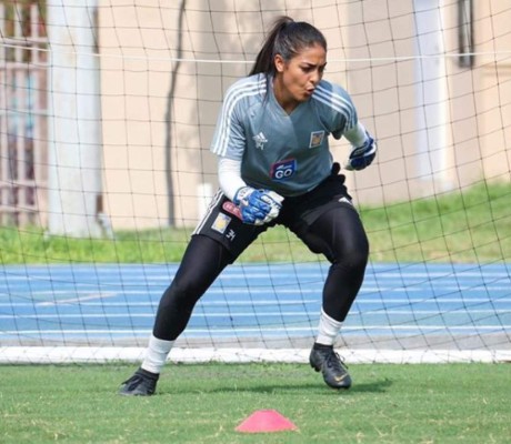 Stefi Jiménez, la guapísima portera que hace suspirar en la Liga MX Femenil