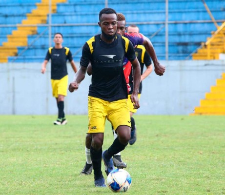 ¡Dos se vieron complicados! Estos son los jugadores hondureños que han dado positivo por covid