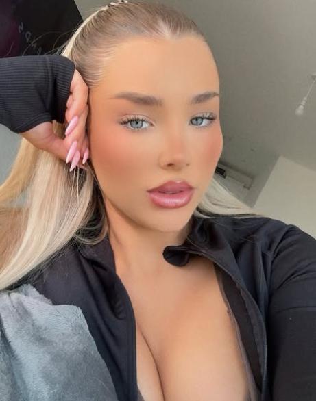 La echaron de su club por un video, se hizo millonaria en OnlyFans y regresa al fútbol después de seis años