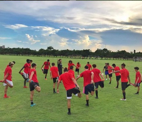 Hijos de Carlos Pavón son fichados por un equipo en Estados Unidos