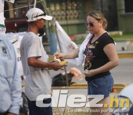 Fiesta en el Estadio Excélsior de Puerto Cortés
