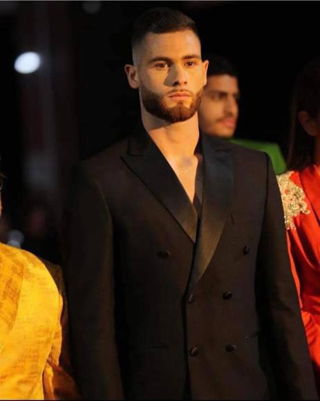 Futbolista y modelo hondureño: Enrique Facusé, portero del Motagua, sorprende debutando en desfile de modas