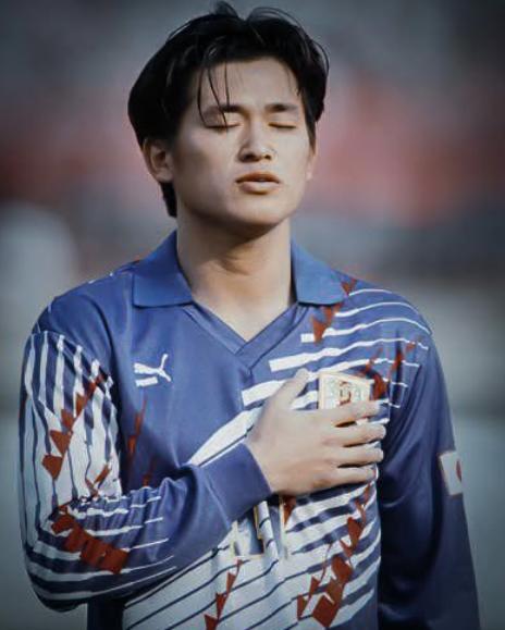 El futbolista más viejo del mundo cumple 58 años: su club actual y desliza cuándo podría retirarse