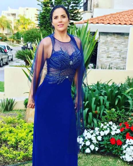 Tiene una vida lujosa: ¿Quién es la polémica mamá de Carlos Salcedo que lo acusó de matar a su propia hermana?