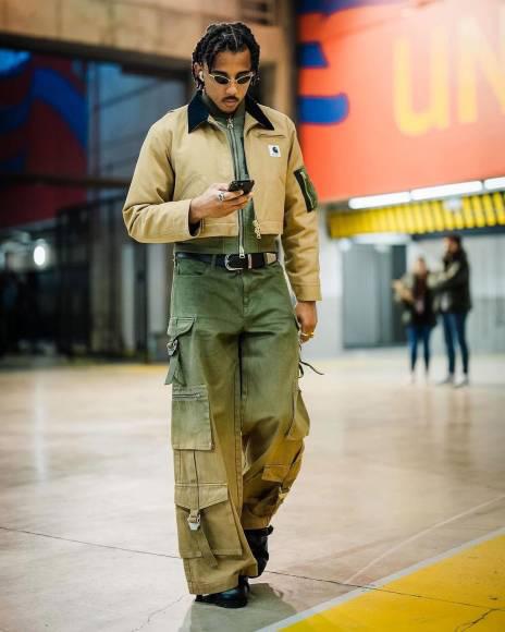 Jules Koundé causa revuelo: así son todos los excéntricos looks del futbolista de Barcelona que siempre está a la moda