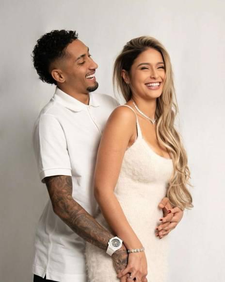 “Tú eres feo hasta con dinero”: el motivo por el que se burlan de Raphinha por polémica foto con su mujer y explota