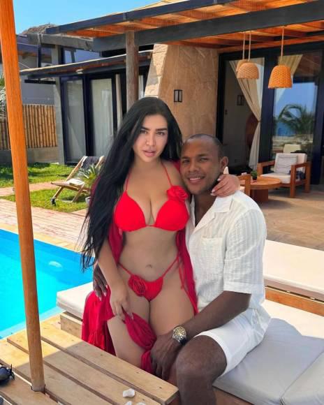 Despampanante novia de futbolista de Marathón cautiva en playas de Honduras ¿Dónde fueron a vacacionar?