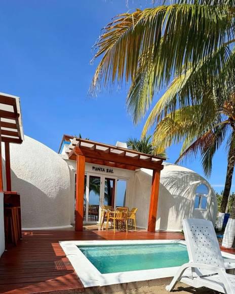 Despampanante novia de futbolista de Marathón cautiva en playas de Honduras ¿Dónde fueron a vacacionar?
