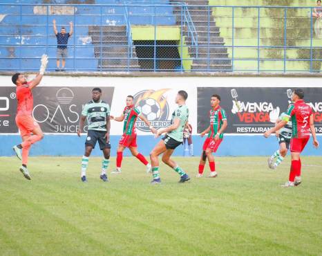 Marathón rescata un puntito ante Juticapa en la horrible cancha del Juan Ramón Brevé