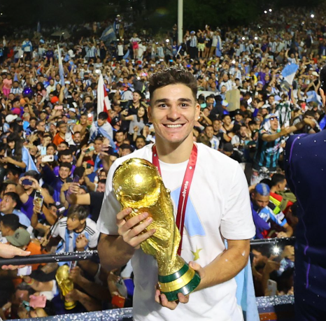 Manchester City blindará a Julián Álvarez: los detalles del nuevo contrato que va a firmar la ‘Araña’ tras ganar el Mundial