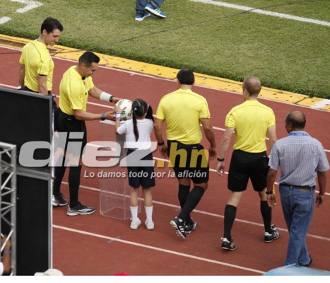 Las imágenes que la televisión no mostró del Honduras-Trinidad y Tobago