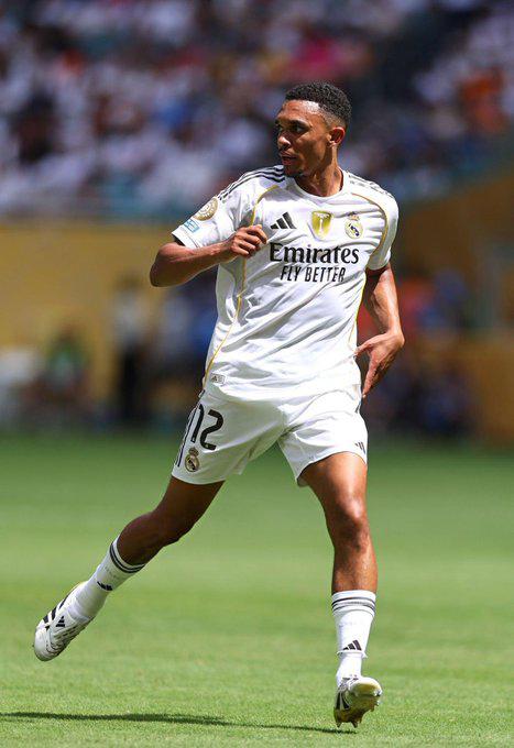 El gran señalado del Real Madrid, debut de Xabi, la polémica del VAR, el sorpresivo MVP y así fue capturado Florentino Pérez