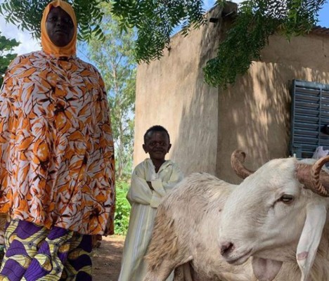 ¿Quién es? La historia detrás de 'Grand M', el hombrecito africano viral en las redes sociales