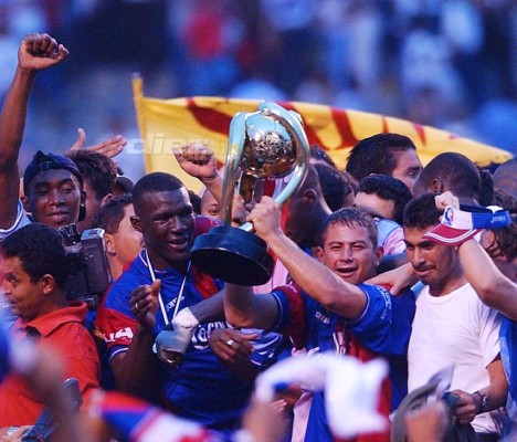 Una a una: Así son las 31 copas que Olimpia ha ganado en Liga Nacional de Honduras