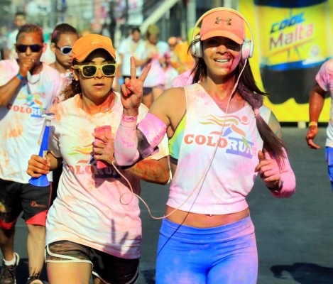 Las mejores imágenes del Color Run en Tegucigalpa