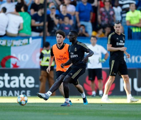 La vuelta de Zidane, la magia de Hazard y con estadio lleno, así entrenó el Real Madrid en Montreal