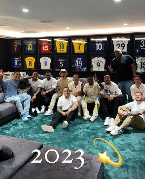 ¿Cómo recibieron los cracks el año 2023? Antonela Rocuzzo y las parejas de Courtois y Raphinha deslumbraron