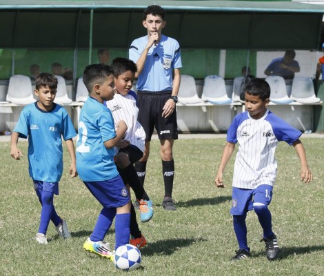 El Súper Draft sigue con la evaluaciones de prospectos en Puerto Cortés, Honduras