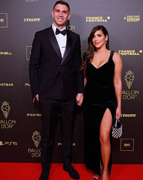 Dibu Martínez conoció a su esposa portuguesa en una parada de colectivos: “La veía pasar y un día la encaró”