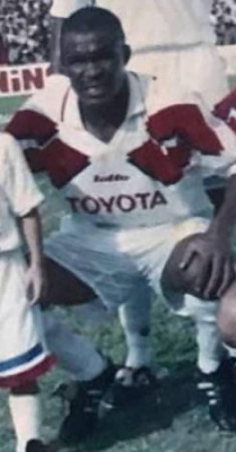 ¡Una reliquia! La foto que le recuerdan a Fabián Coito jugando para Olimpia en la temporada 1994-95